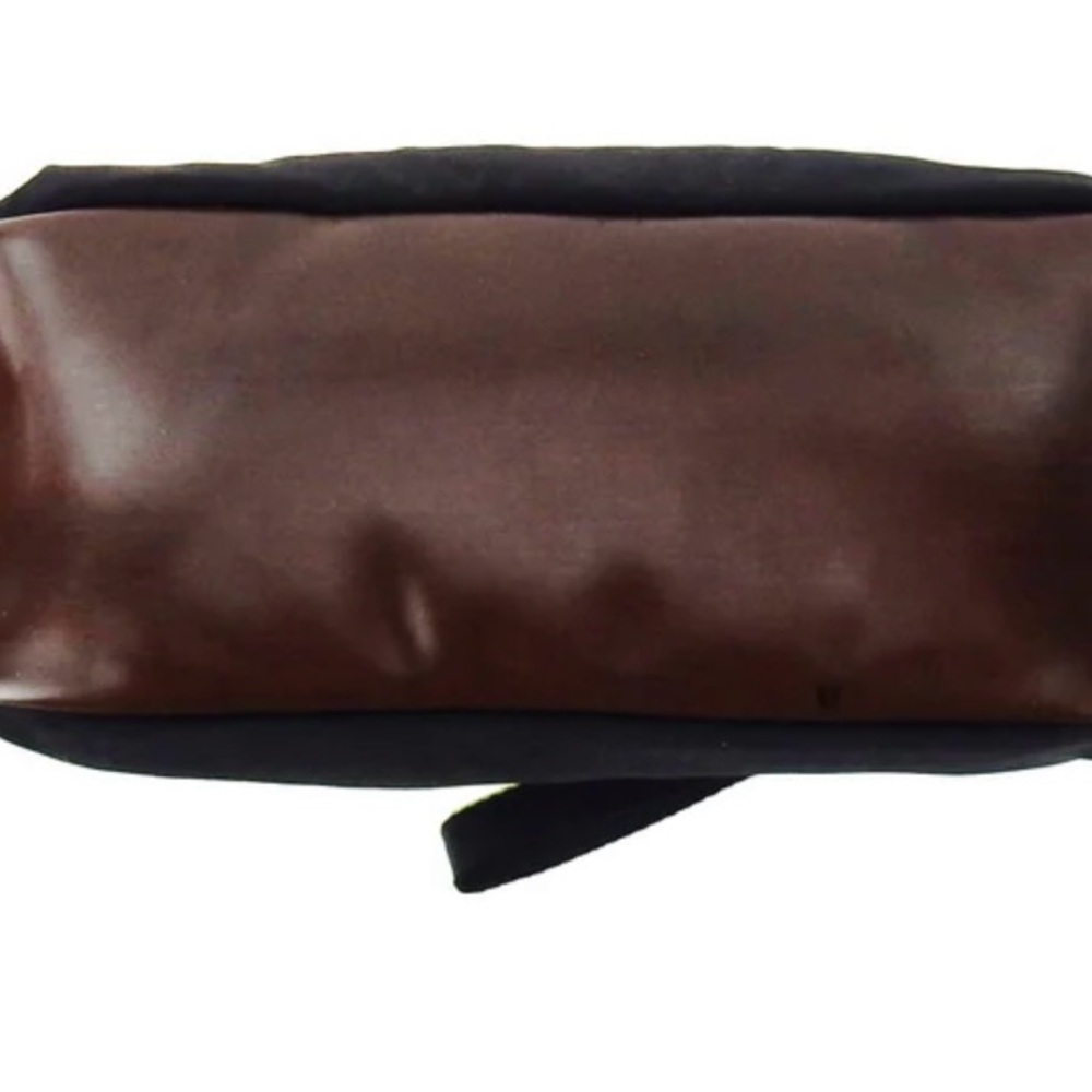 Chanel Clutch Bag for Women or Men. - Picture 14 of 14